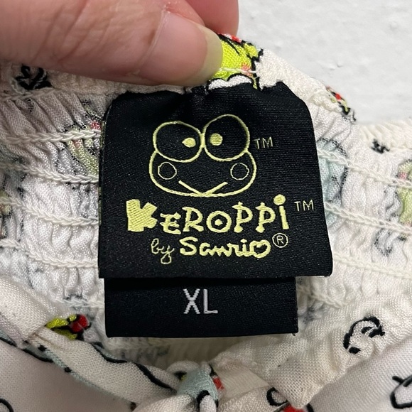 KEROPI By Sanrio Milkmaid Blouse Top Smocked Back In Cream Size XL - Picture 3 of 8